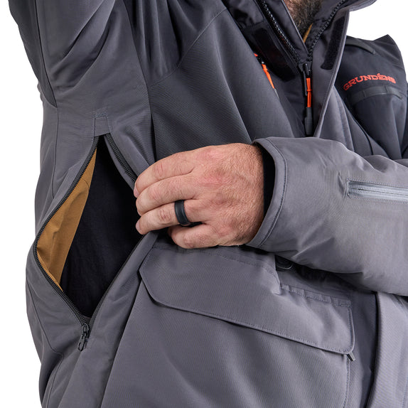 PU-Coated Pit Zips and Large PU-Coated Zippered Storage Pockets