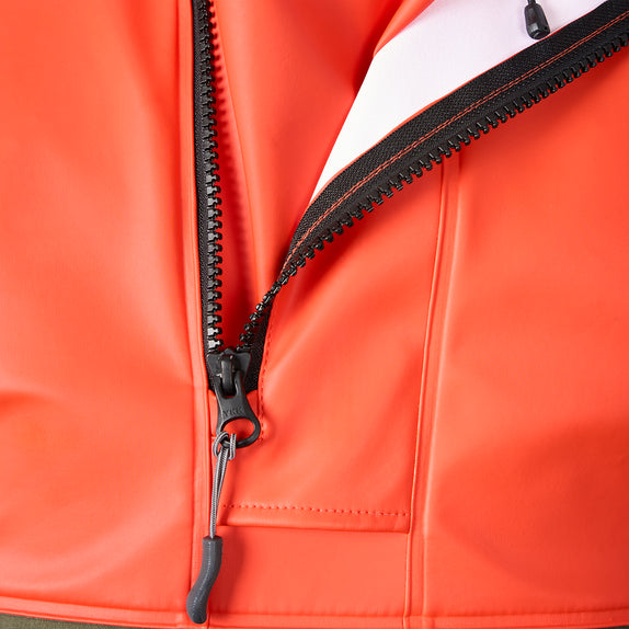 Fully Gusseted, Water-Draining Neck Zipper Entry with Additional Venting Position Snap