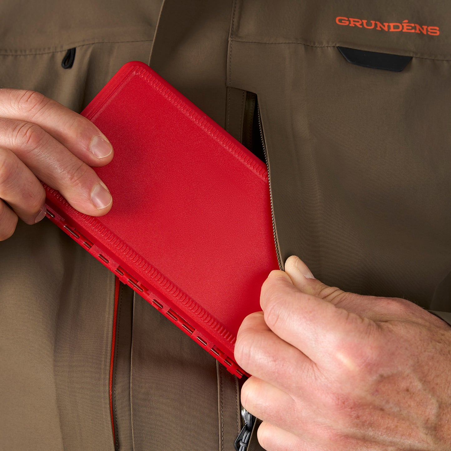 2 Zippered Storage Pockets Capable of Storing 4 Large Fly Boxes