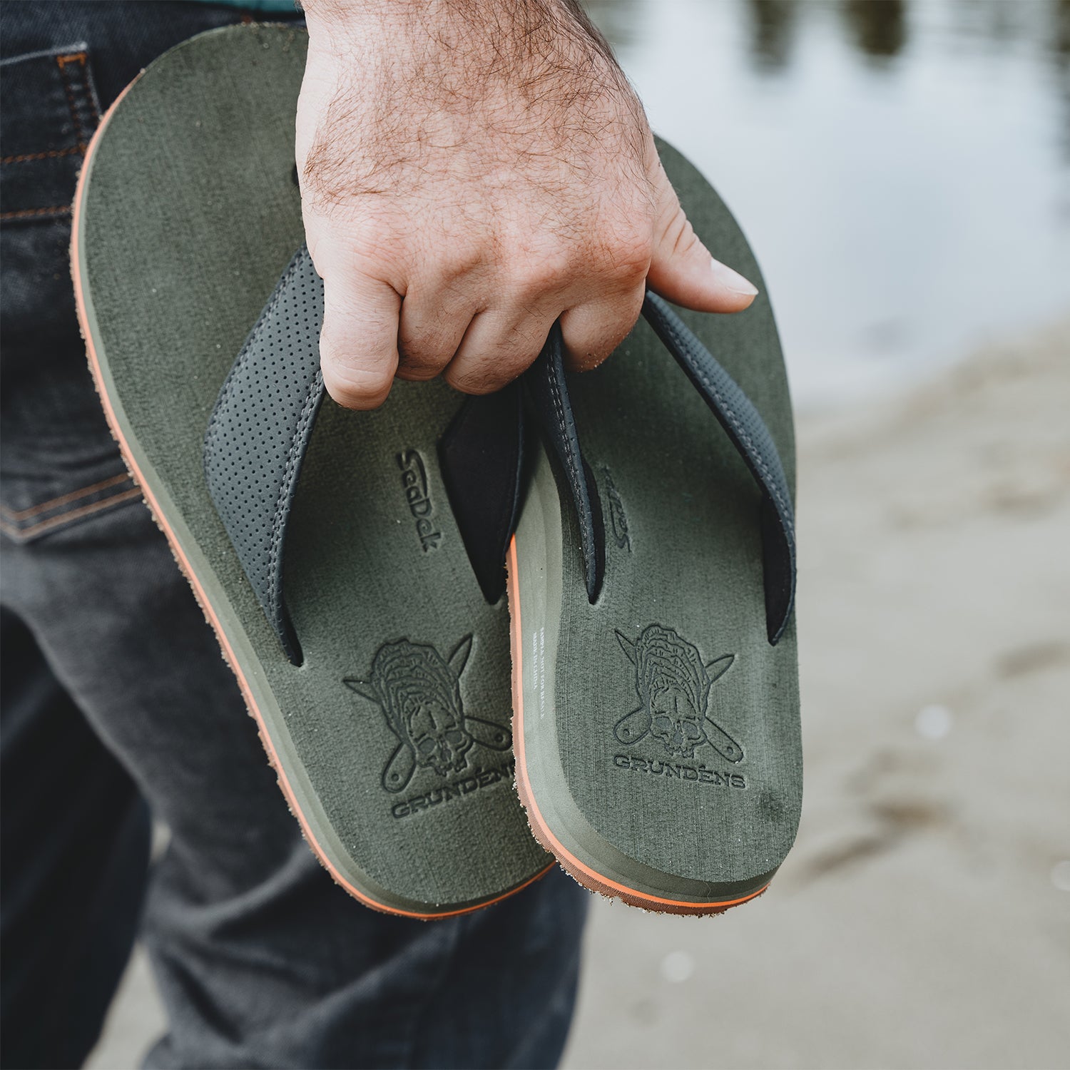 Species Sandal Bass Front View – Grundens