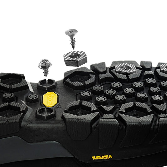 HEXAGRIP™ Alloy Cleat & Carbide Stud Puck Pack