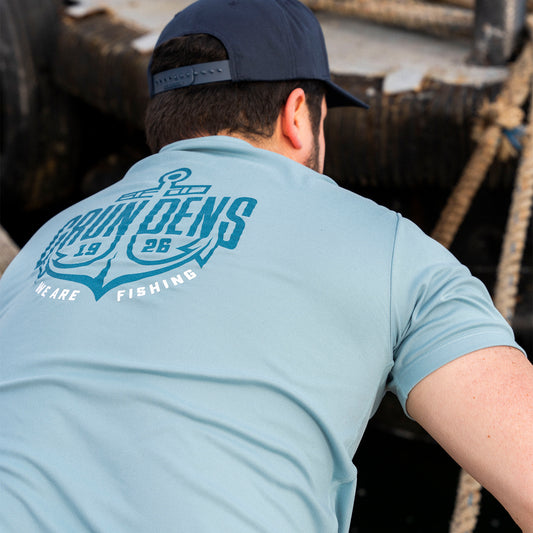 Logo Anchor SS Tech Tee Front View – Grundens