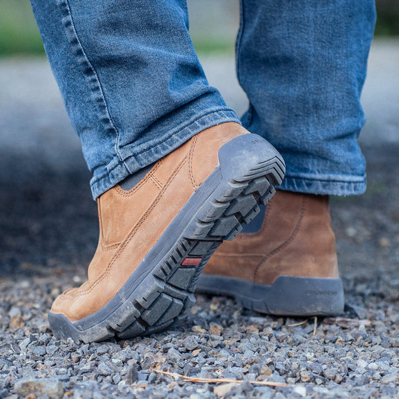 Razor Siped Center Lugs with Perimeter Lug Outsole Designed to Excel in Varied Terrain