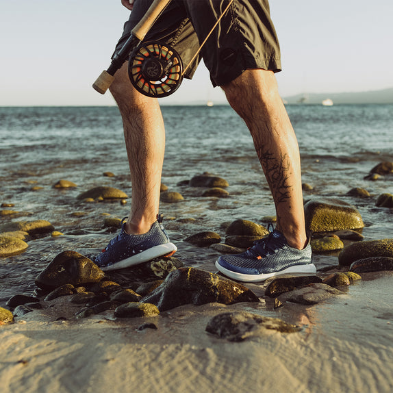 Quick-Drying, Lightweight & Breathable Mesh Upper Reduces Drying Time