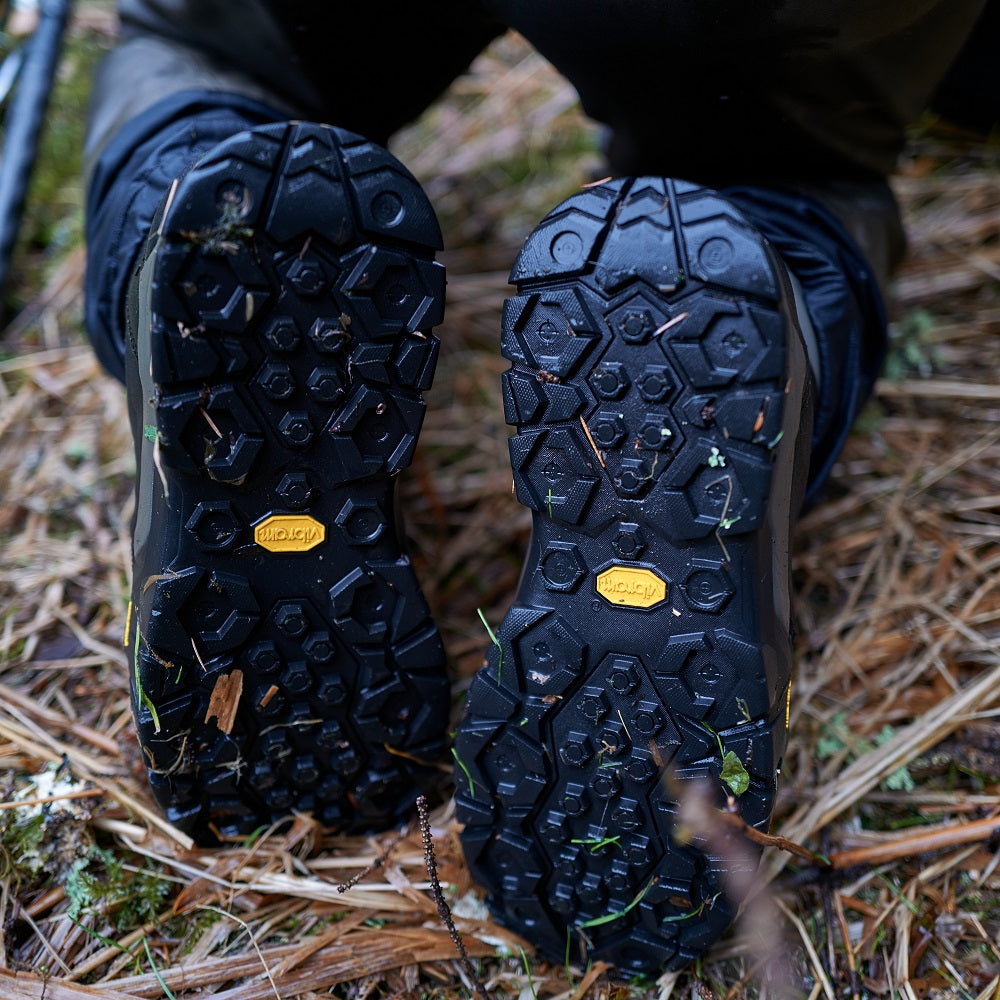 Vibram® Idrogrip™ rubber outsole offers the ultimate in-river traction