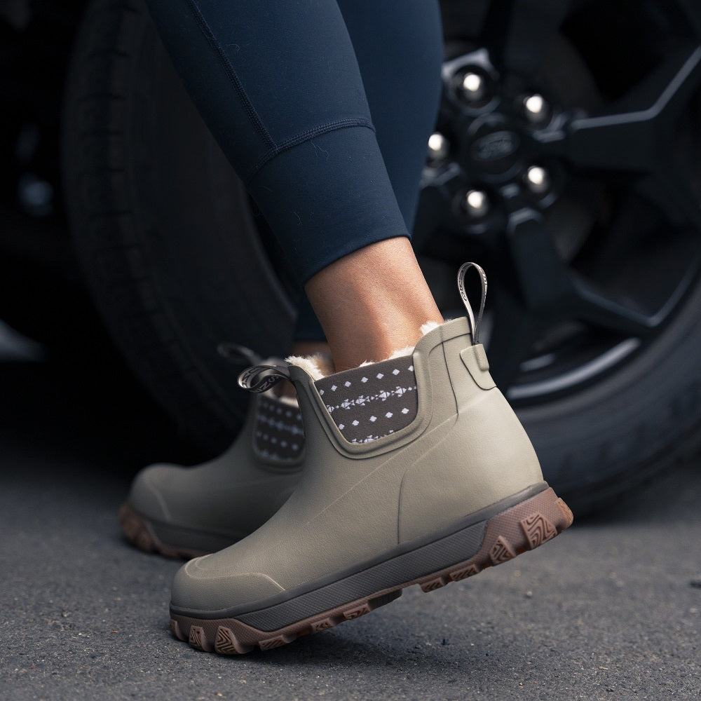 Women's Deviation Sherpa Ankle Boot