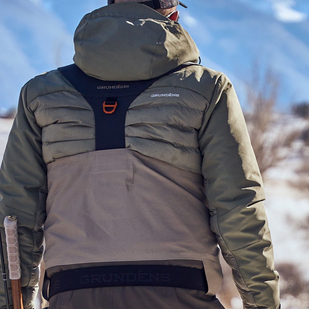 Inspired by premium climbing harnesses, the fused contour suspension system moves with you through casting and rowing motions. Integrated D-Ring net holder and fully customizable fit for all day comfort.